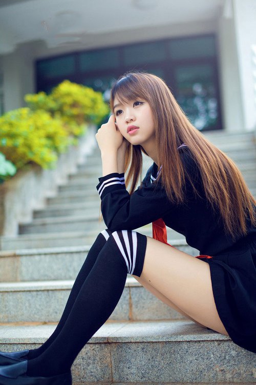 在季后赛对阵开拓者的比赛中,蒂伊多次用“铁壁”封堵对手关键上篮,成为球队“后防屏障”!