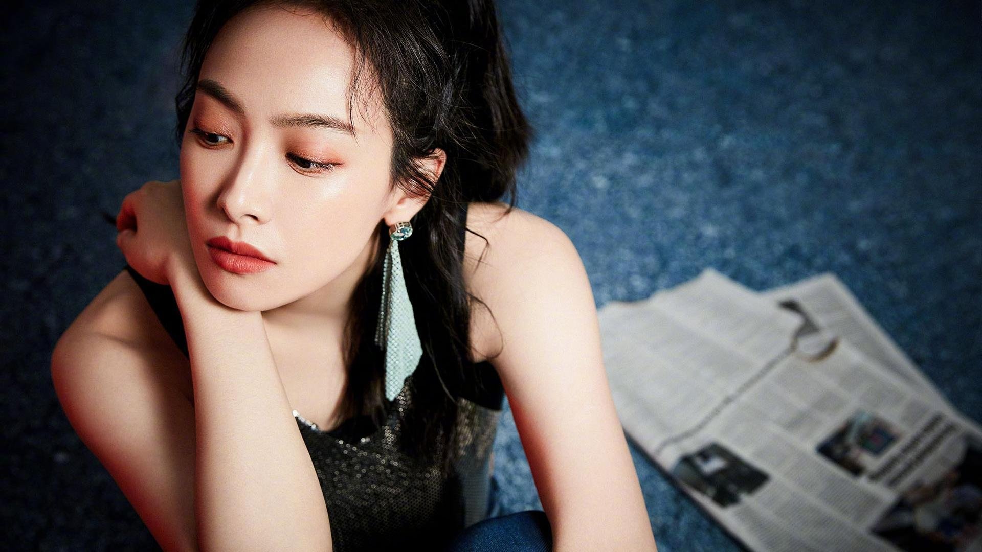 太阳发布“精神健康宣言”,由全队联名签署,精神健康日小报