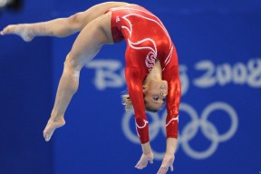 开云体育官方网站-决赛表现回顾：贾瓦迪全力以赴，贾维斯·瓦纳多